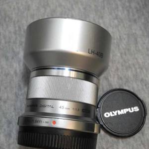 Olympus AF45mm f1.8 m4/3