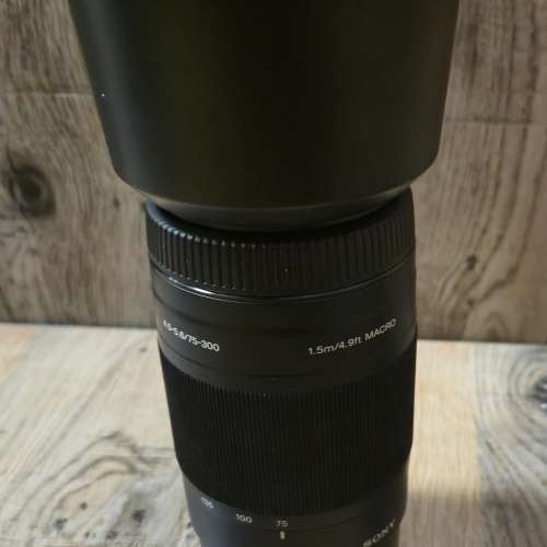 Sony 75-300mm f/4.5-5.6 鏡頭for A mount連filter