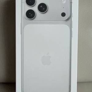 放100% 全新 原封 iPhone 17 Pro Max  512GB 銀色 $13000