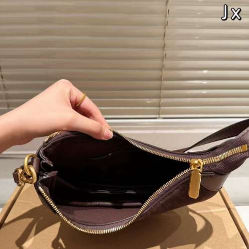 秋季小號麂皮可頌包