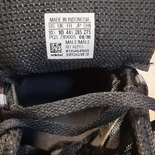 全新Adidas运動鞋