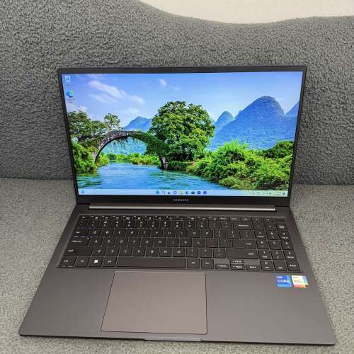 (超輕薄三星15.6寸文書機🔥）Samsung Galaxy i7-1255U/16GB Ram/128,256,512GB,1TB...