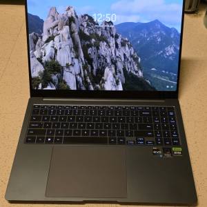 GAMING LAPTOP. Nvidia rtx4070. Samsung Galaxy book 3 ultra .i9-13900h 32gb ram A