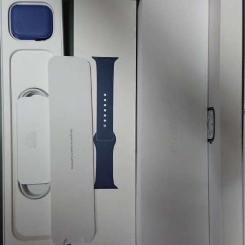 Apple Watch Series 7 45mm blue  (GPS + Cellular) 香港行貨冇花100 ％電