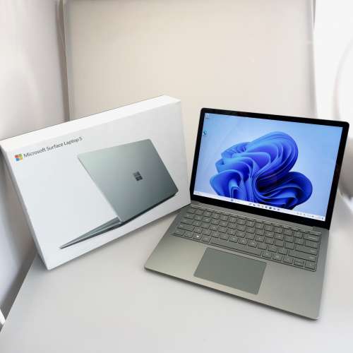Microsoft Surface Laptop 5 13" (Intel Core i5, 8GB RAM, 512GB, Win 11 Home)
