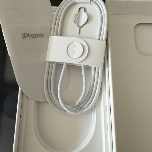 iPhone 16pro 128gb desert titanium