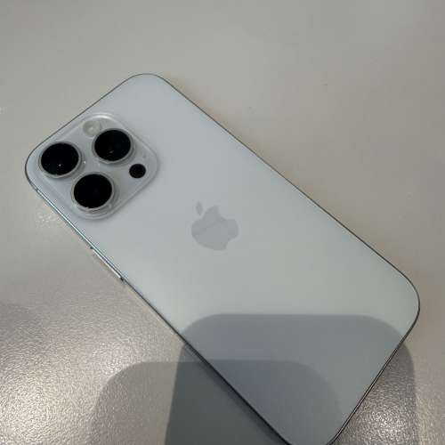 iPhone16Pro 白色128GB 外觀完美