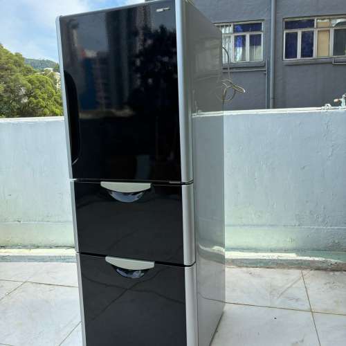 迷你三門雪櫃 HITACHI 日立 R-26 150cm高 珍珠黑 九成新