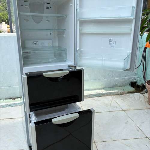 迷你三門雪櫃 HITACHI 日立 R-26 150cm高 珍珠黑 九成新