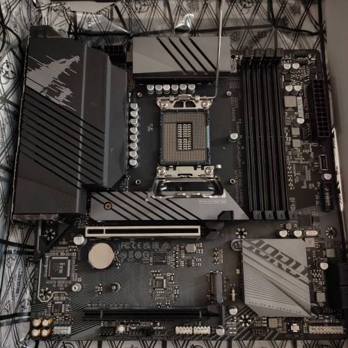 Gigabyte B760M AORUS ELITE DDR5 主機板 B760