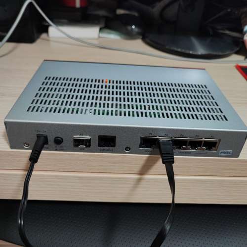 95% 新 - 100% 正常 ZyXEL USG20-VPN Firewall & Router - Gigabit WAN VPN Router