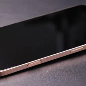 iPhone 16 Pro 金色 512Gb 行貨