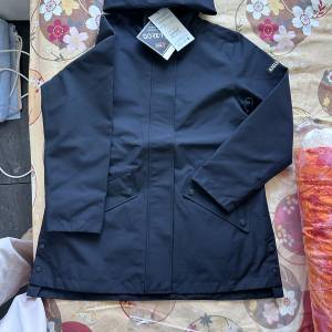 全新 AIGLE Gore-TEX 褸