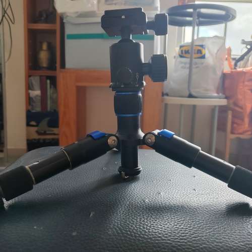 超低高度及角度超扎實脚架有掛构-可负重大機拍照