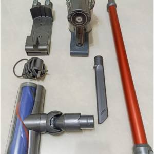 Dyson V6系列 DC62吸塵機全套   已深層清潔  100% 正常