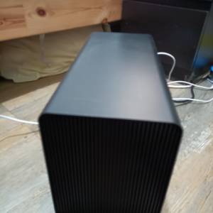 Razer Core X Chroma 外接顯示卡 E-GPU
