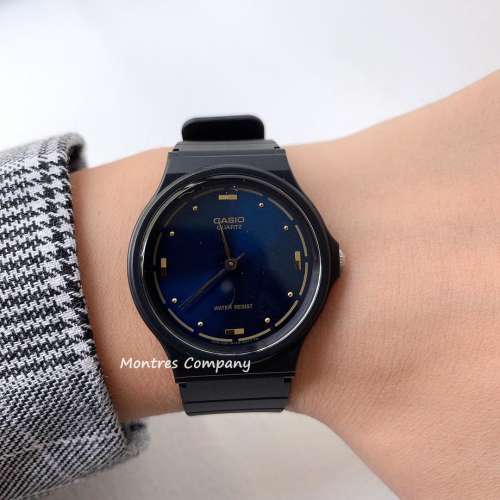 Montres Company香港註冊公司(28年老店) Standard 藍色 細錶徑 男裝手錶 指針 MQ-7...