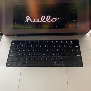 MacBook Pro 16” M2 pro chip 16gb SSD 512gb