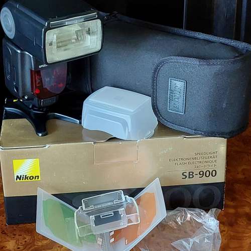 Nikon SB900