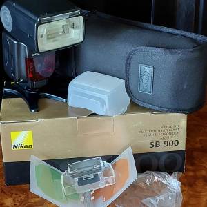 Nikon SB900