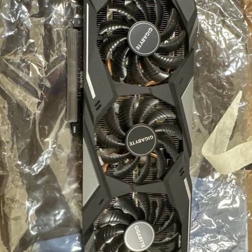 GeForce® GTX 1660 SUPER™ GAMING OC 6G 3 fans