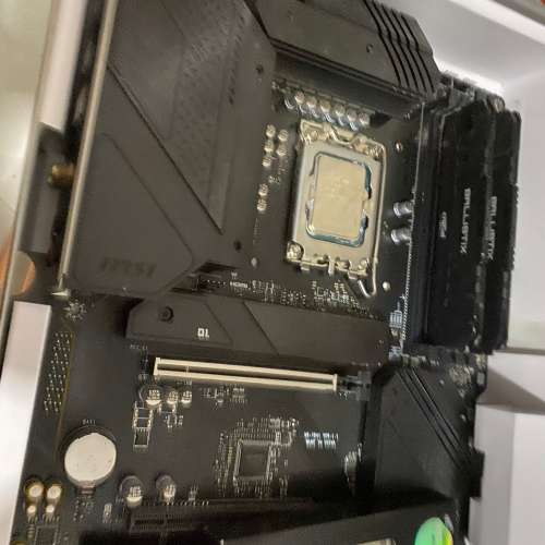 賣MSI MAG B660 TOMAHAWK WIFI DDR4 ATX +12700f+ crucial ddr4 3200 16x2