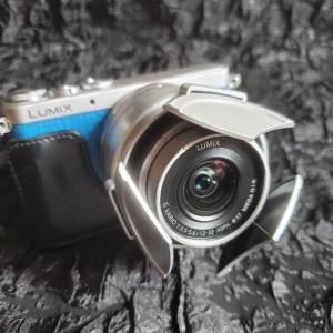 [罕有] Panasonic Lumix Gm1s blue M43 相機 連 12-32 lens HK$3,500