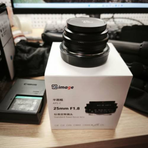 Canon R100 kit set+腳架+餅鏡 (2024年買)