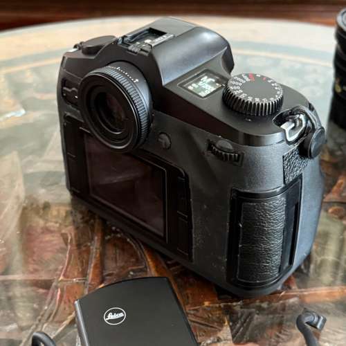Leica s006中片幅ccd + m645lens 可少議