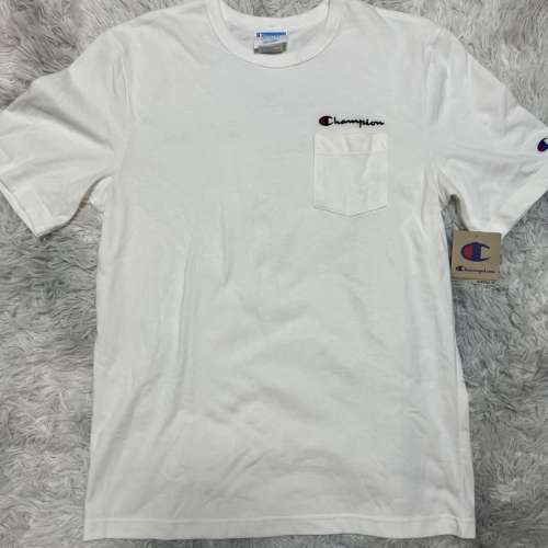 全新鬆身大件Champion pocket Tee Champion pocket Tee white color (size M)