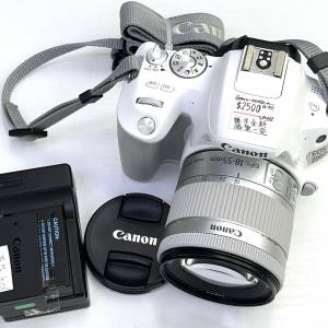 98% New Canon 200D 連18-55mm f3.5-5.6 鏡頭, 深水埗門市可購買
