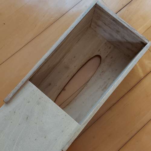 纸巾盒 tissue box