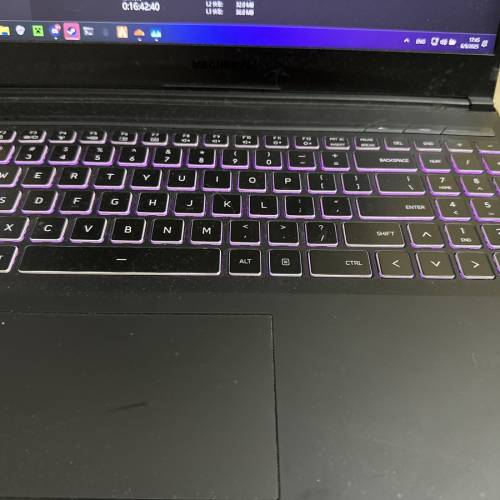 電競手提電腦4k mon240hz i9 13900hx rtx4070