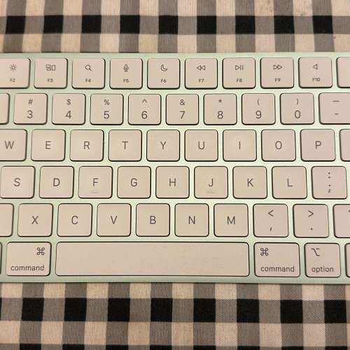 新款 Apple Magic Keyboard 3 Touch ID 鍵盤 翠綠色 行貨 99%新 Apple 專門店賣$104...