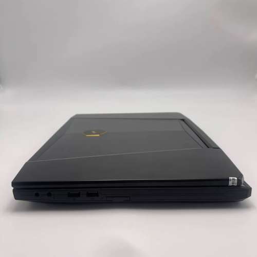 Intel® Core™ i7-7700高階電競RGB手提電腦，GTX 1050 獨立顯卡，16G DDR4，Samsu...