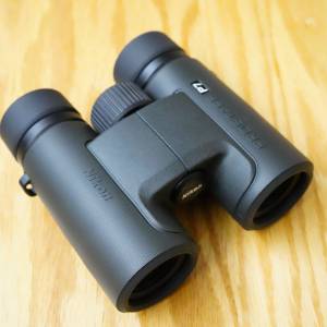 Nikon PROSTAFF P7 8X30 黑色雙筒望遠鏡 觀鳥徒步旅行睇演唱會有用