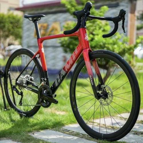 2026款 CAMP 坎普 FRC 7.0 24速 桶軸油剎碳前叉鋁合金公路車 送水架前後蛙燈