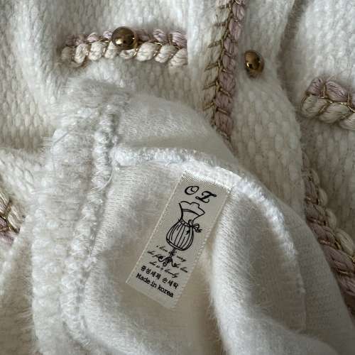 （包順豐）韓國時尚小香風奶油色外套Korean fashion Chanel style cream jacket