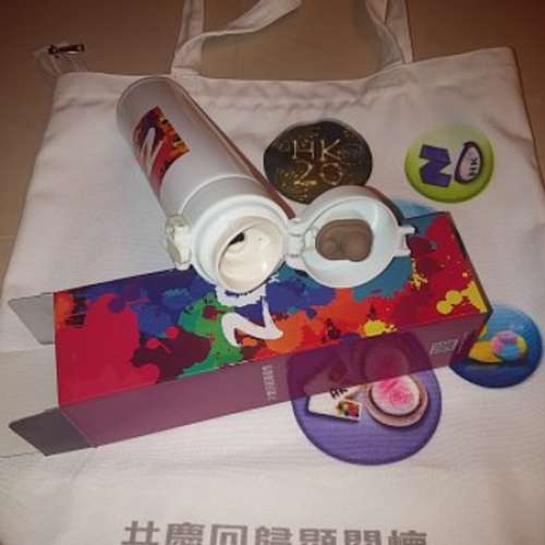 全新香港回歸20周年記念品 一套四件