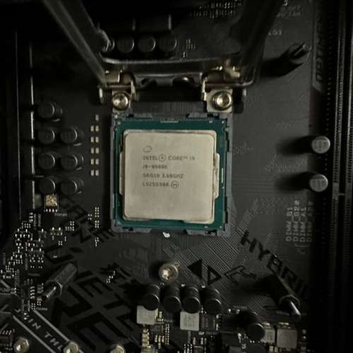 Intel i9 9900K + ASUS ROG Z390-F GAMING + G.Skill Trident Z RGB DDR4 16GBX2 3200