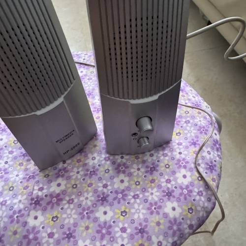 雜牌HP-2000揚聲器
