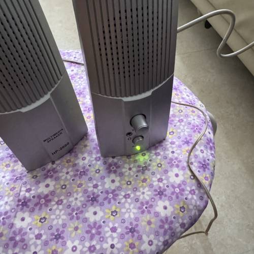 雜牌HP-2000揚聲器