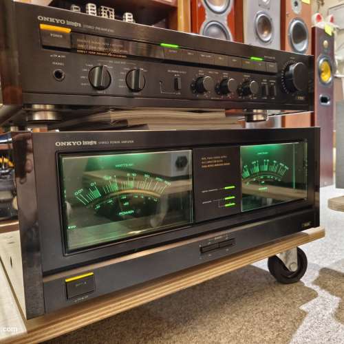 Onkyo P-304 & M-504