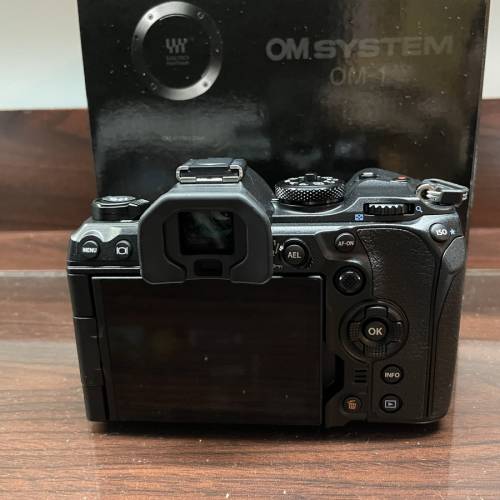 om system om-1 （not Olympus / Panasonic）
