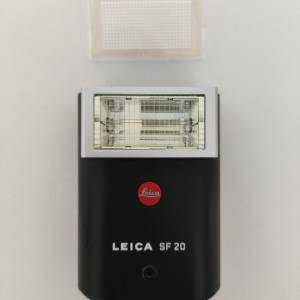 Leica SF20 flash