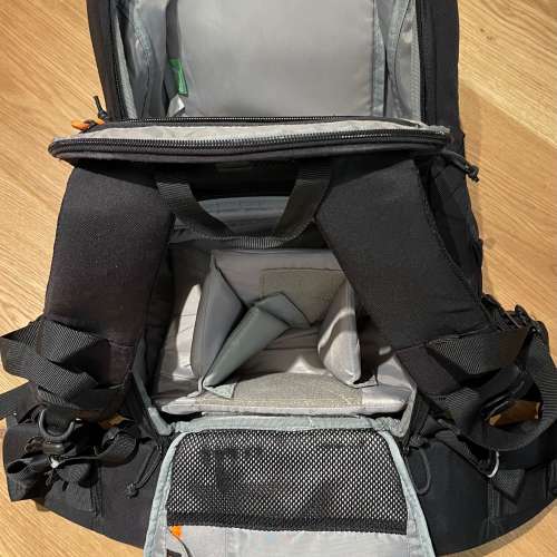 Lowepro Primus AW 40周年保護北極熊 紀念版