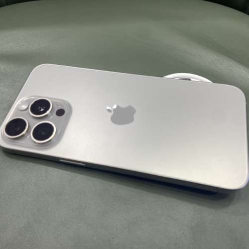 99%New iPhone 15 Pro Max 256GB 原色 香港行貨 電池效能92% 有配件 自用首選超值