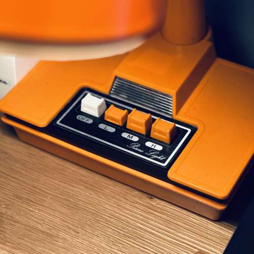 出售 昭和時期 日本制 小泉產業 座枱燈一箋，100%正常，整體約80%新，款式經典，有...