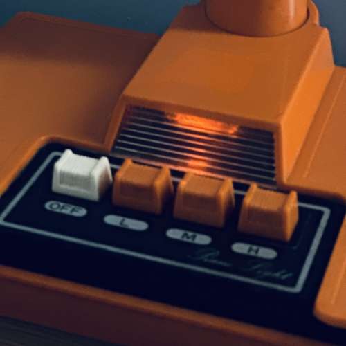 出售 昭和時期 日本制 小泉產業 座枱燈一箋，100%正常，整體約80%新，款式經典，有...