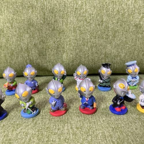 1999年copyright日本原裝  懷舊超人公仔